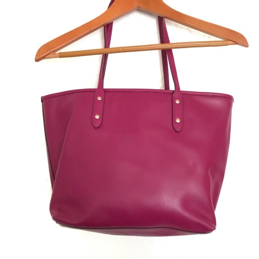 Coach Central Tote with Zip - Picture 2 of 8